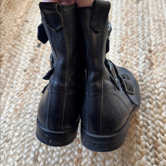 Frye 8.5B Black Combat Buckle Moto Boots Leather Womens - Picture 4 of 7